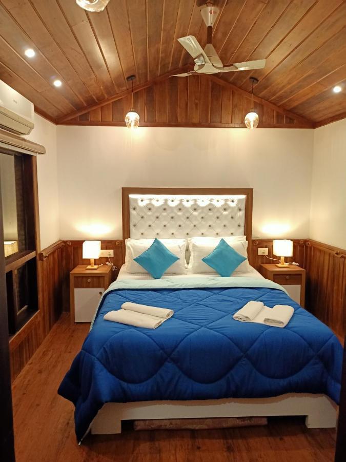 Why Not Houseboat Hotel Alappuzha Bagian luar foto