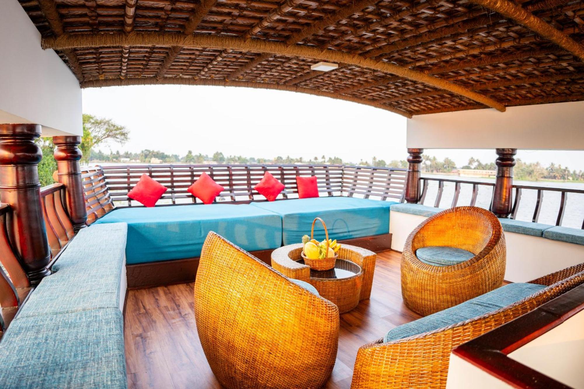 Why Not Houseboat Hotel Alappuzha Bagian luar foto