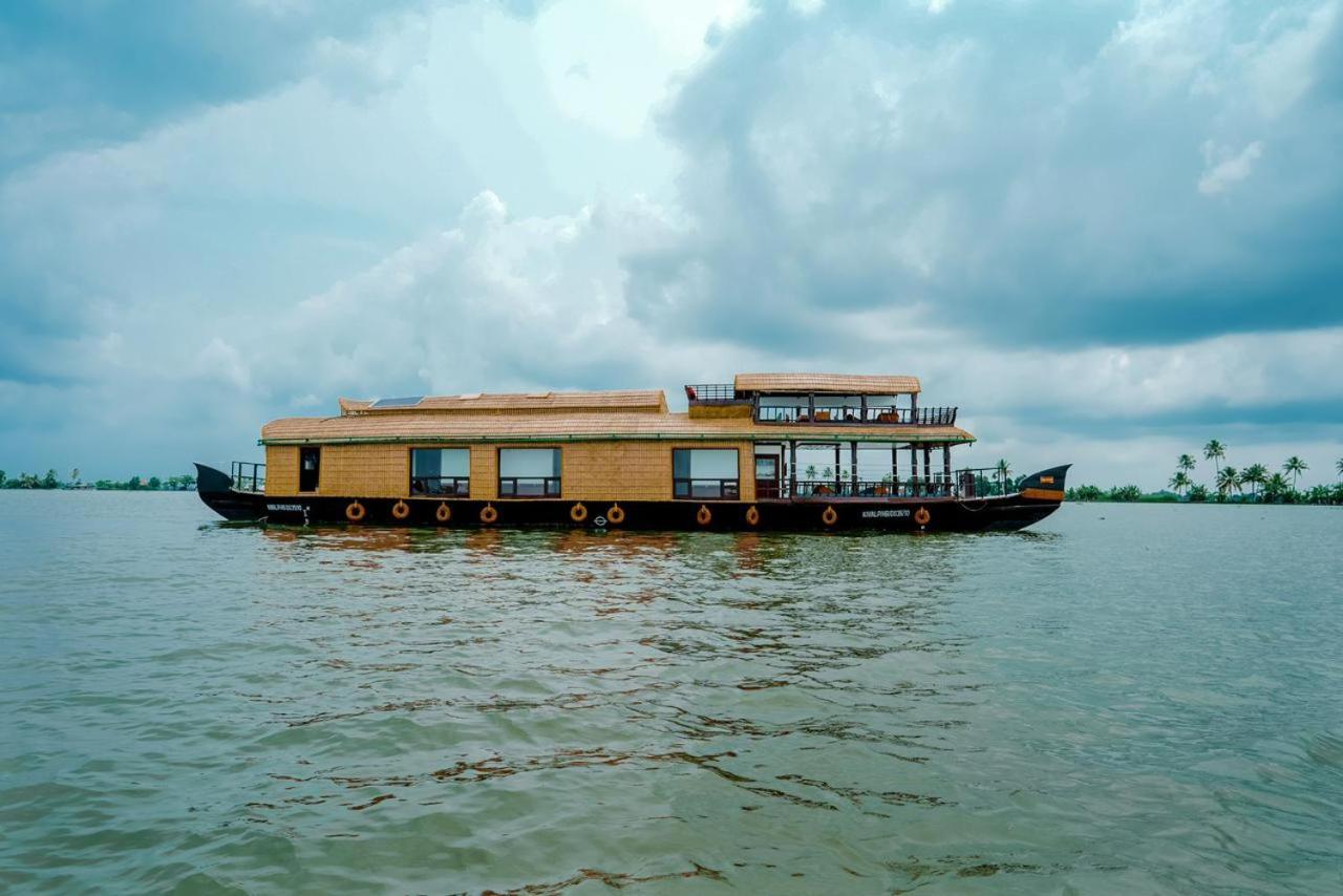 Why Not Houseboat Hotel Alappuzha Bagian luar foto